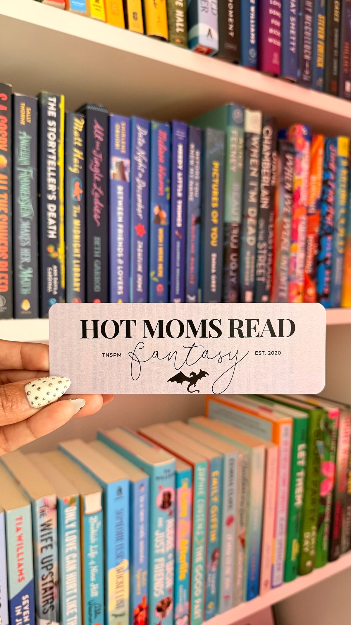 Hot Moms Read Fantasy Bookmark